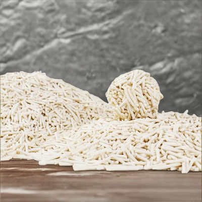 Buon prezzo Lettiera per gatti al tofu OEM ODM da 6L, a forma di strisce, agglomerante, senza polvere in linea