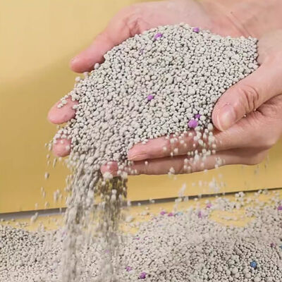 İyi bir fiyat. OEM / ODM Üreticileri % 100 Doğal Sodyum Kediler Kumu Limon Kokusu Tozsuz Güçlü Toplama Bentonit Kediler Çöpü çevrimiçi