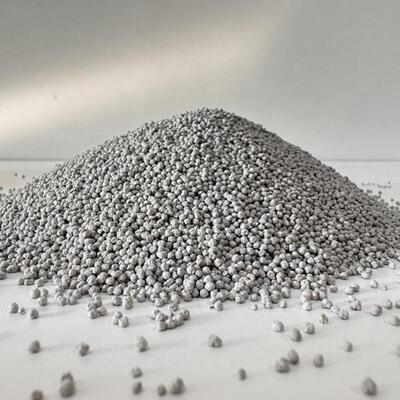 Unscented Dust-Free Strong Clumping High Absorption Easy Cleaning Natural Mineral Bentonite Cat Litter